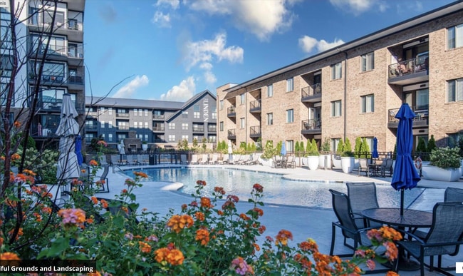 Building Photo - 200 Manufacturers Rd Unit #630