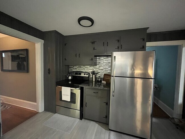 277 Pleasant St