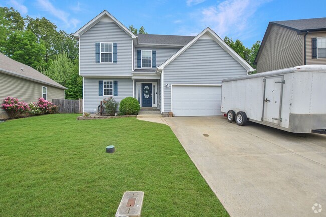 Building Photo - Pet Friendly Three Bedroom! Rental