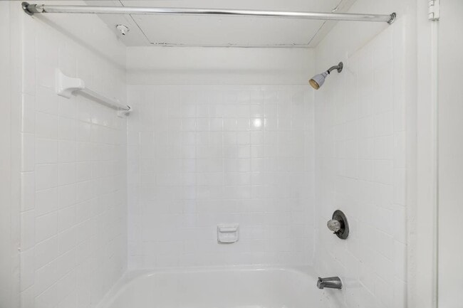 Building Photo - 11715 S Glen Dr Unit 502-1 Rental