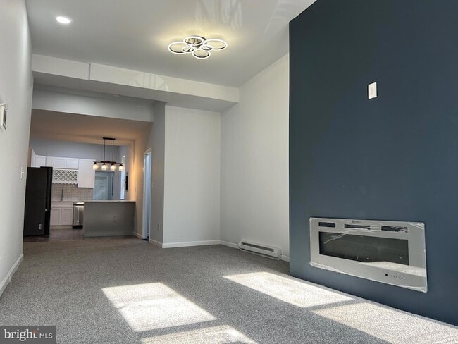 Building Photo - 2025 N 32nd St Rental