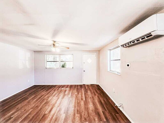 Photo - 2611 41st Ave N