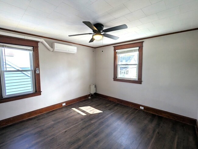 Photo - 1236 Maple Ave Unit B