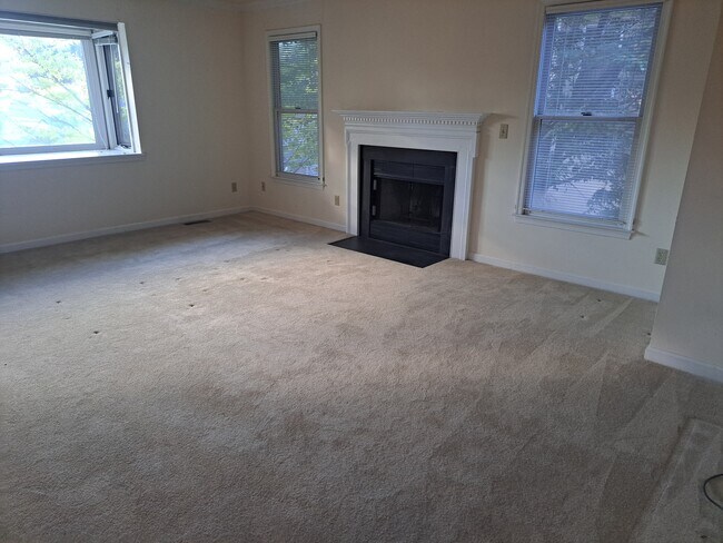 Photo - 1184 Partridge Ln