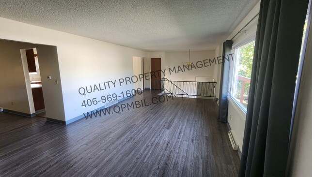 Photo - Spacious 3BD/2BA Duplex with Garage in Prime West End Location! Unit 1904