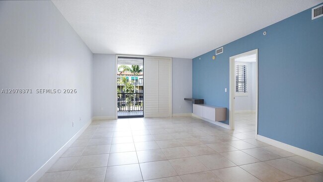 55 Merrick Wy Unit 729
