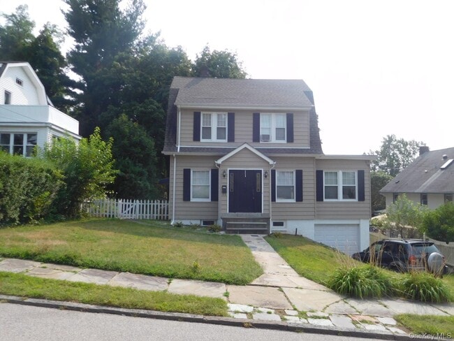 Building Photo - 44 Chippewa Rd Rental