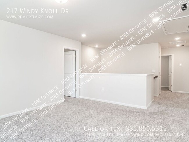 Photo - 217 Windy Knl Dr