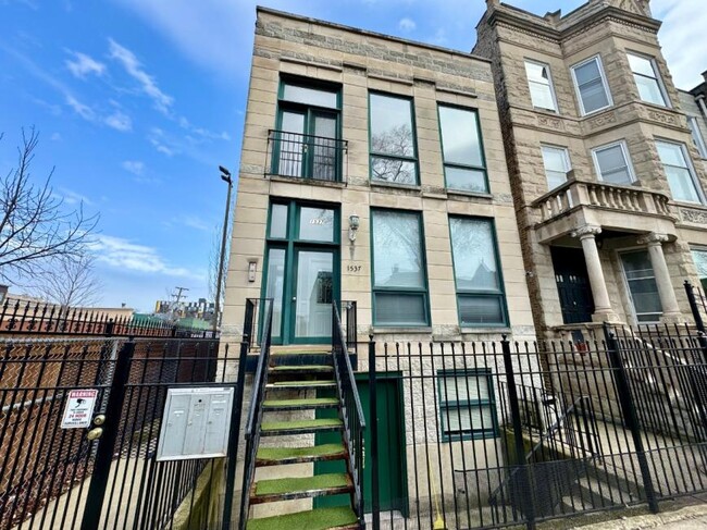 2 bedroom in Chicago IL 60622 - 2 bedroom in Chicago IL 60622 Condo Unit 3