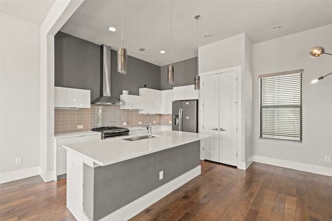 Photo - 1613 Wheeler Ave