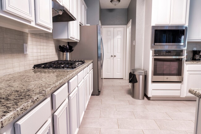 Photo - 9805 Cliffside Dr