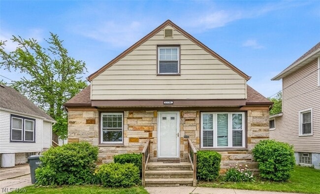 Building Photo - 21980 Ivan Ave