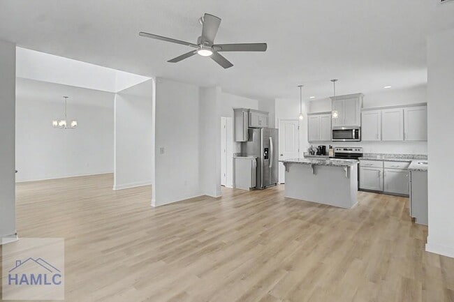 Photo - 76 St John's Ct