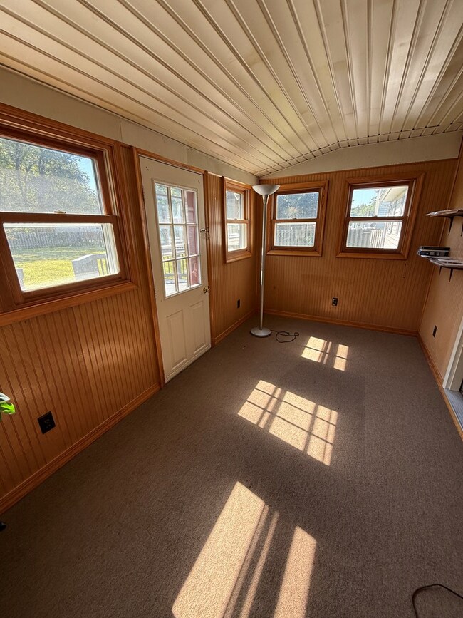 Photo - 12 Nelson Dr