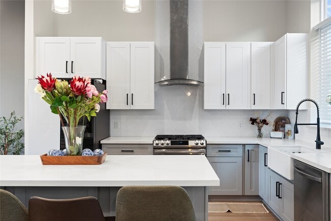 Building Photo - 1410 Milby St