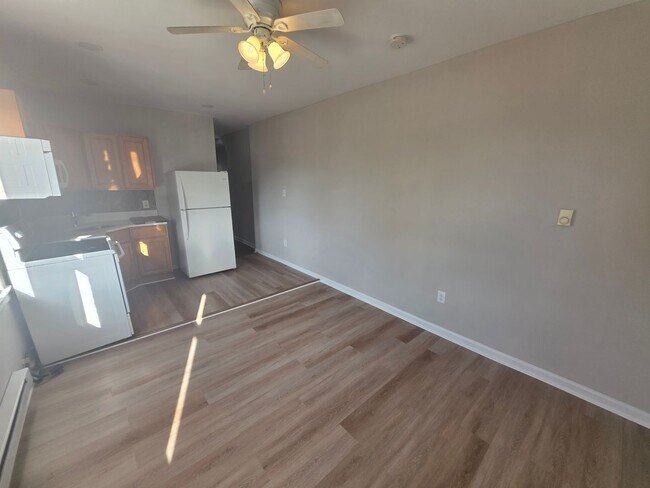 Photo - 151 W Grange Ave Unit 1F