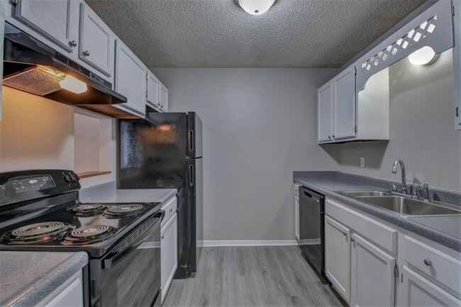 Photo - The Arbours Apartment Homes