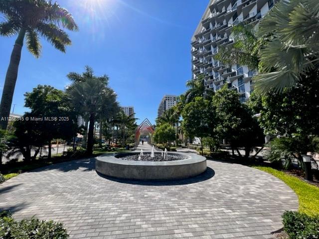 Photo - 5300 Paseo Blvd Unidad 607