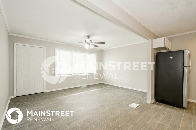 Photo - 35 Willow Ln NW