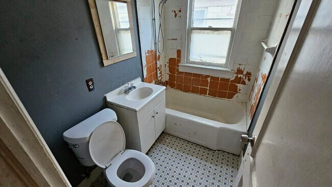 Photo - 4426 W Medford Ave