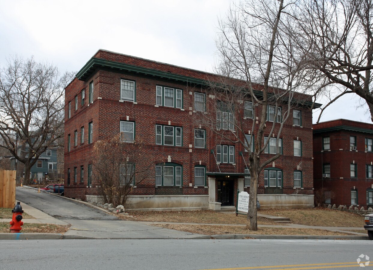 Photo - 3706-3708 Wyoming St Apartments