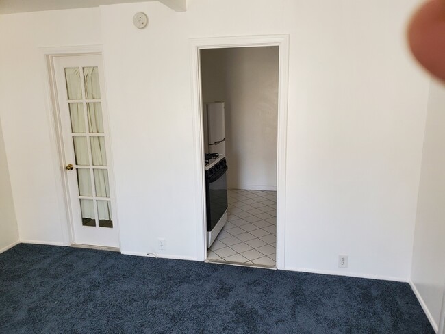 Photo - 11012 Aletta Ave Unit Roel Vandergoot