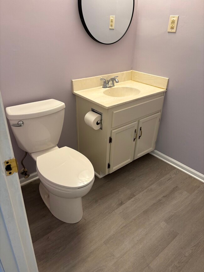 Photo - 41 Burlington Ct