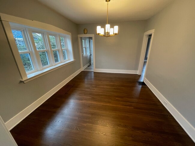 Photo - 1844 Monroe Ave NW