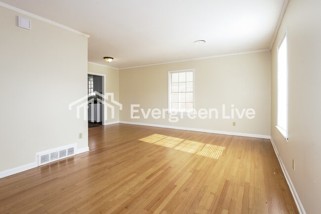 Photo - 4850 Summerlane Ave