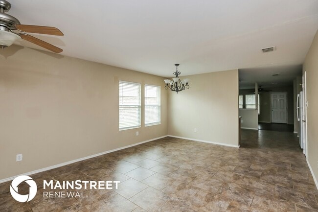 Photo - 1405 Krista Dr