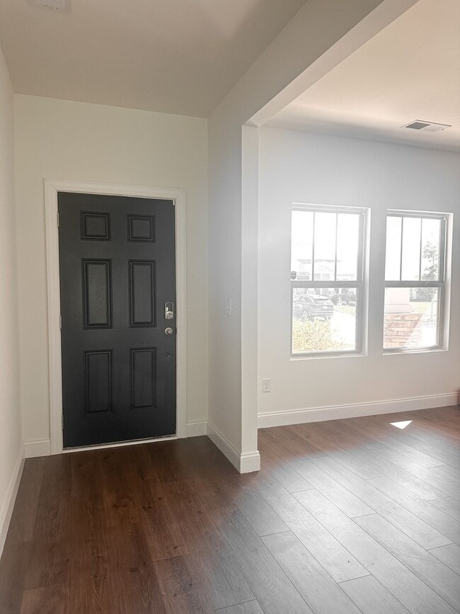 Photo - 3851 Longmore Ln