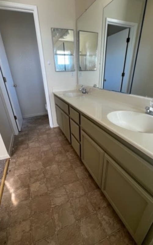 Photo - 1465 Venice Cir