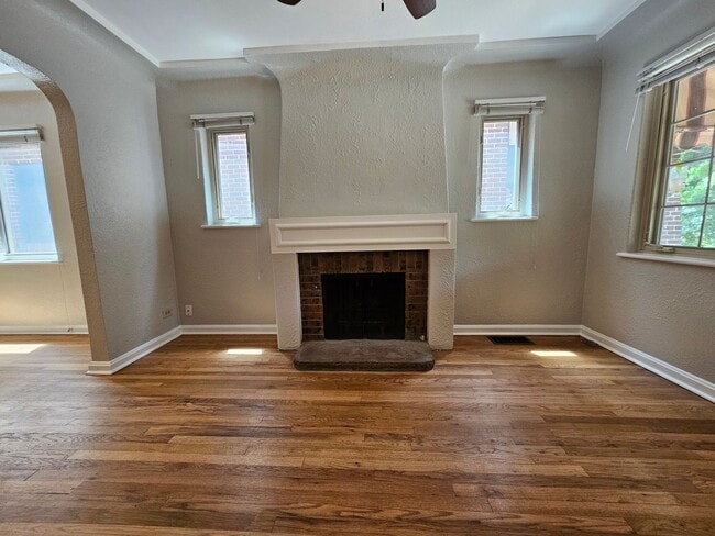 Photo - Alamo Placita Adorable 3 Bed 2 Bath Bungalow w/ CACH, Garage, Fenced Yard & More