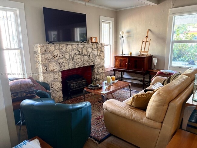 Photo - 1244 SW 13th Ct