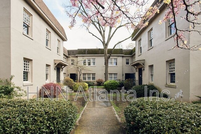 Building Photo - 433 N Highland Ave NE Unit 3