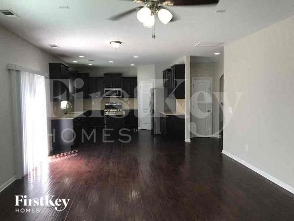 Photo - 10729 Sapphire Trail