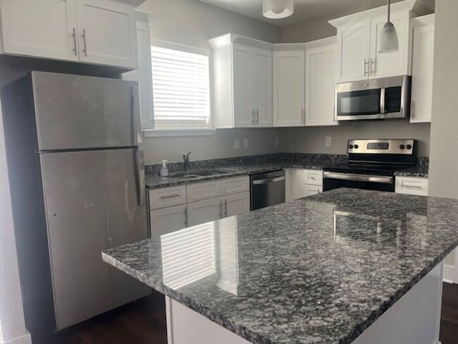 Photo - Stylish Spring Hill Townhome – 2 Suites + Open Floor Plan