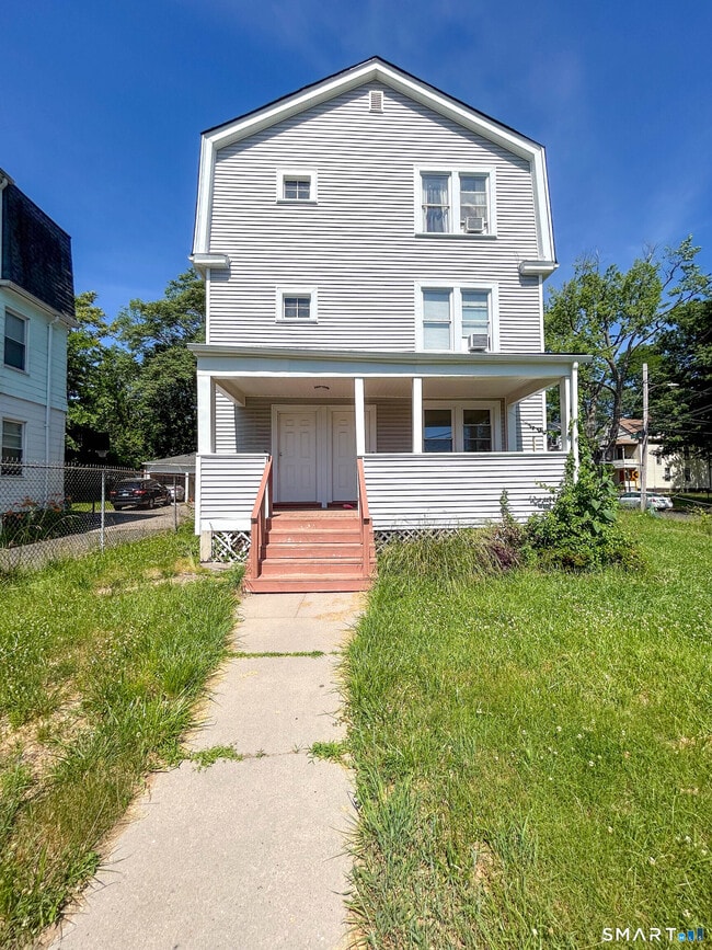 Building Photo - 57-59-59 Love Ln Unit 2