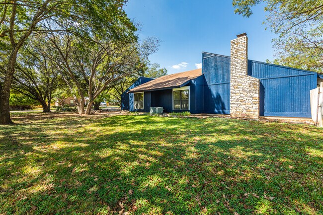 Photo - 1407 Stagecoach Cir