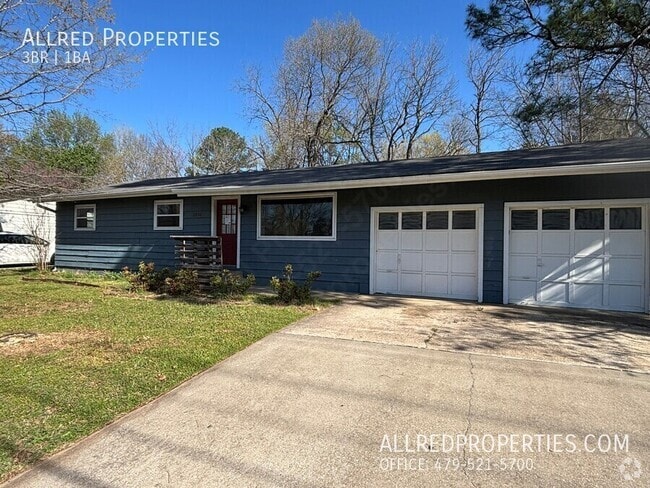 Building Photo - 2832 W Mt Comfort Rd Rental
