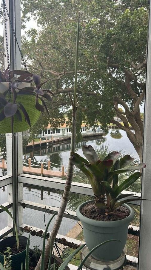 Photo - 2761 Taft St Unidad 308