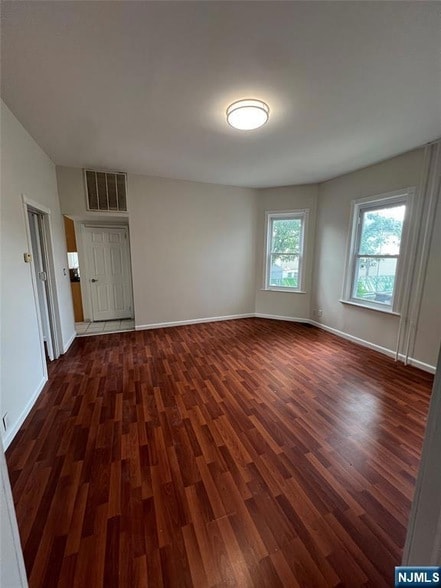 Photo - 510 Shaler Blvd Unidad 1