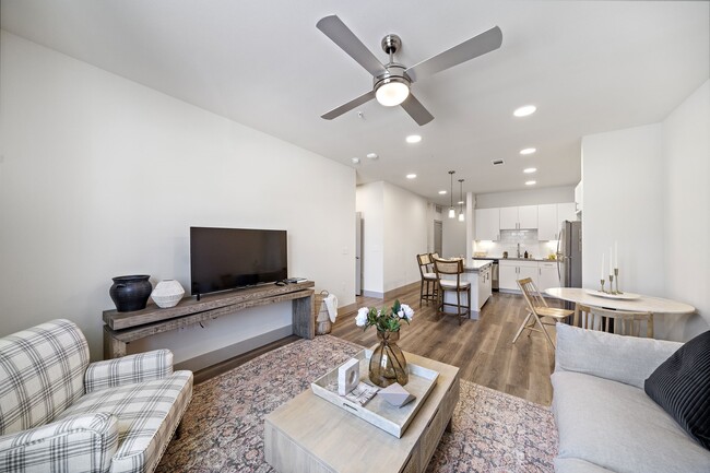 Building Photo - 10485 League Line Rd Unit 1201 Rental