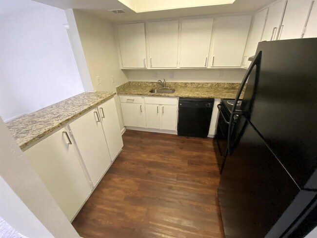 Photo - 12902 Brant Rock Dr Unidad 729