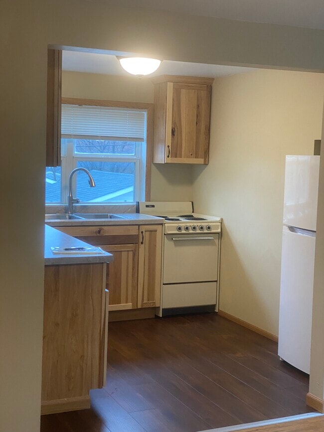 Photo - 1418 Irvine Ave NW