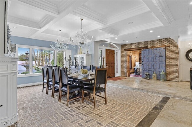 Photo - 2440 High Vista Cir