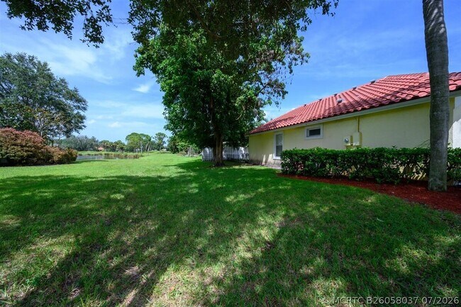 Building Photo - 2606 Bedford Mews Dr