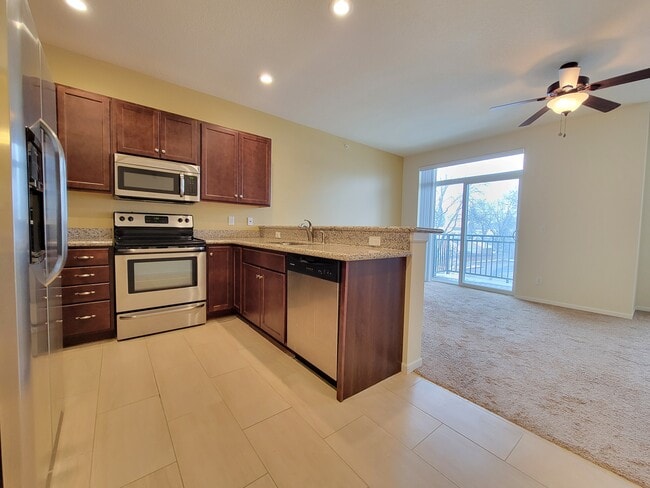 Studio - Nicholas Apartments