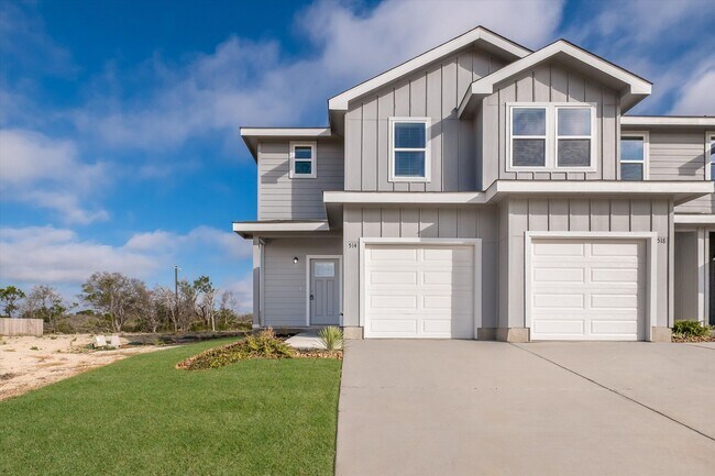 Photo - Fabulous 3/2.5 Townhome