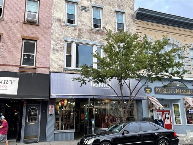 Building Photo - 98 Main St Unit 3F Rental